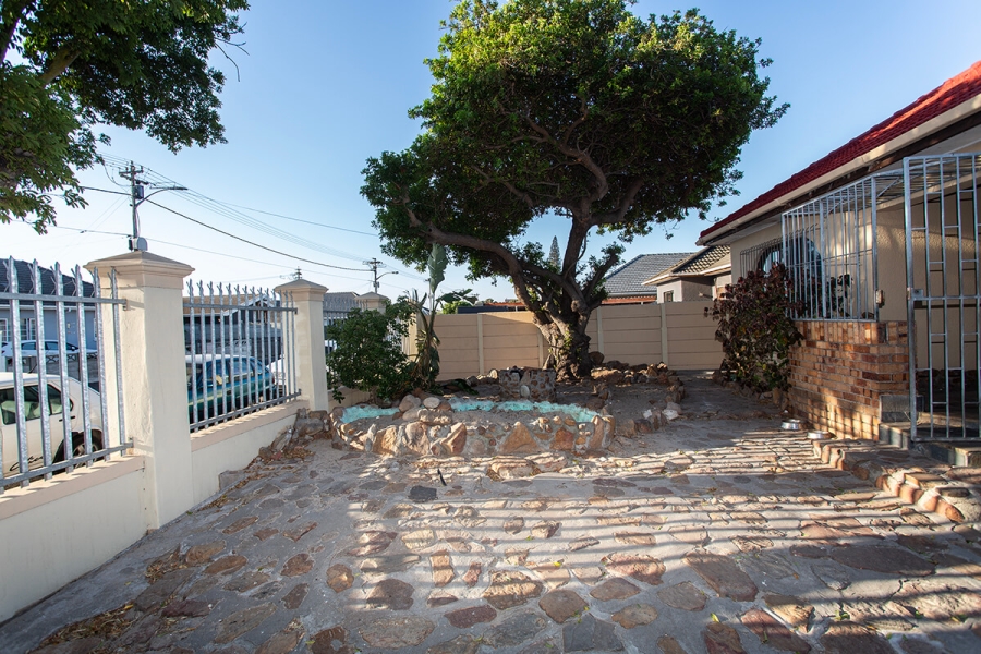 3 Bedroom Property for Sale in Richmond Western Cape